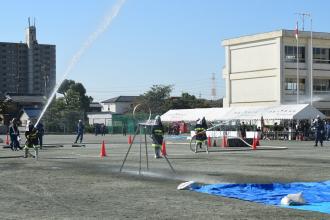 画像　消防技術発表会消火活動風景