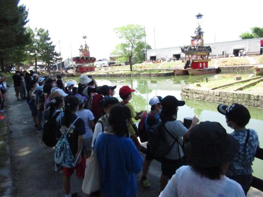 朝祭見学の様子