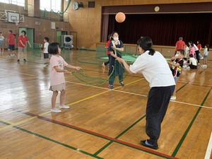 活動の様子（ネットパスラリー）